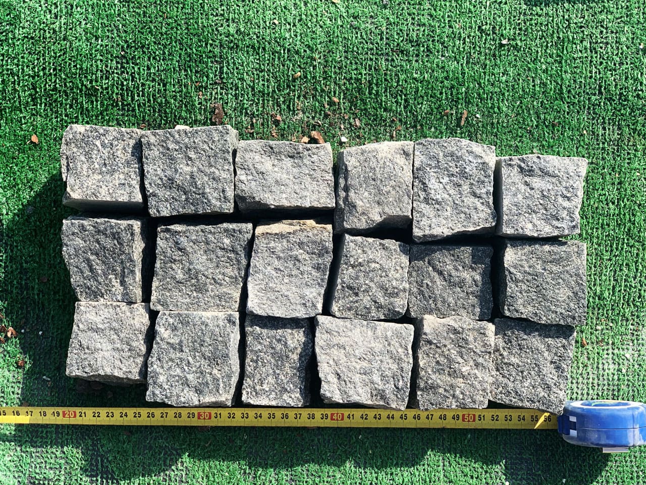 Bruschatka_granitnaya_gabbro_5_5_5_kolotaya